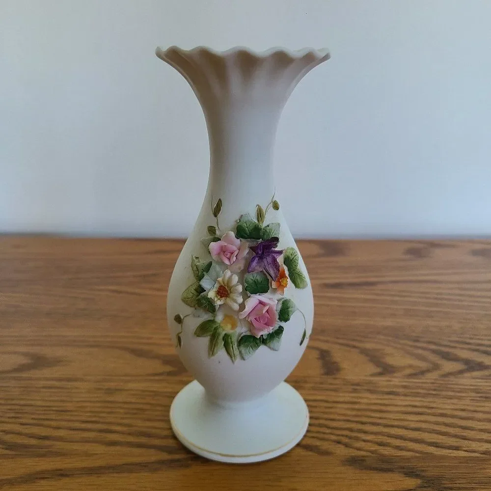 Lefton China Bisque Hand-Painted Raised Flowers Floral Vase Porcelain Item KW829